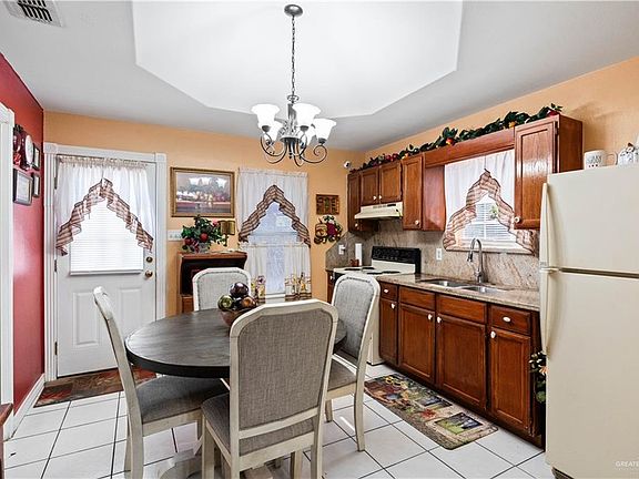 4th image of 3604 Westway Ave