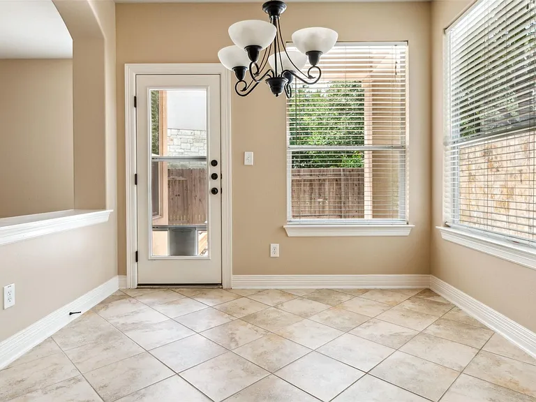 15528 Interlachen Dr — Photo 24