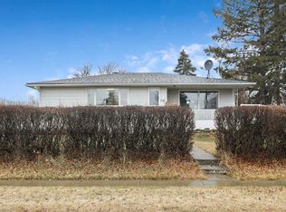 533 E Prospect Ave, Acme, AB T0M0A0