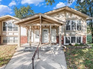 1466 NW 64th Ter, Kansas City, MO 64118
