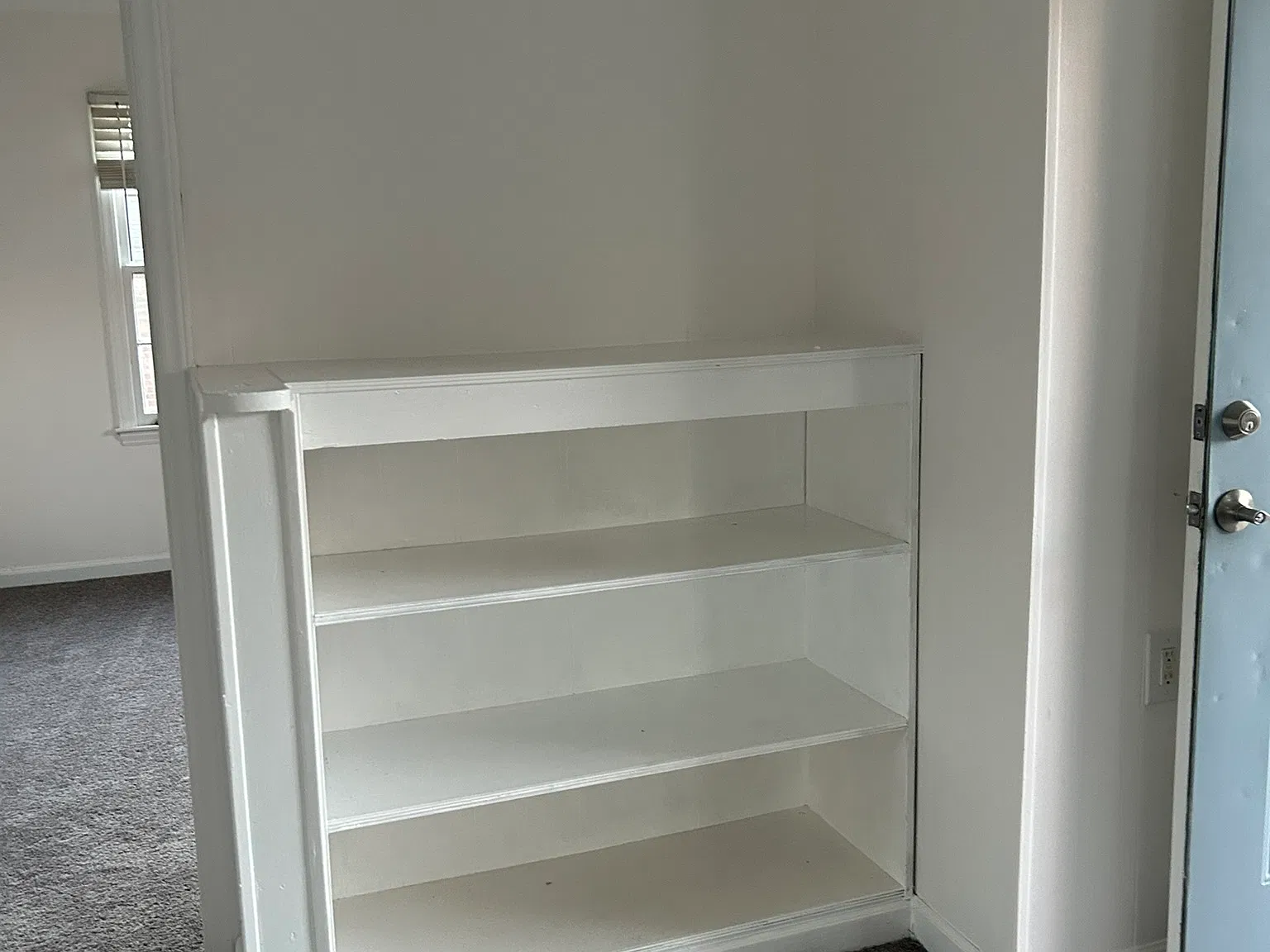2 bed, 836 sqft, $1,400 — Photo 3