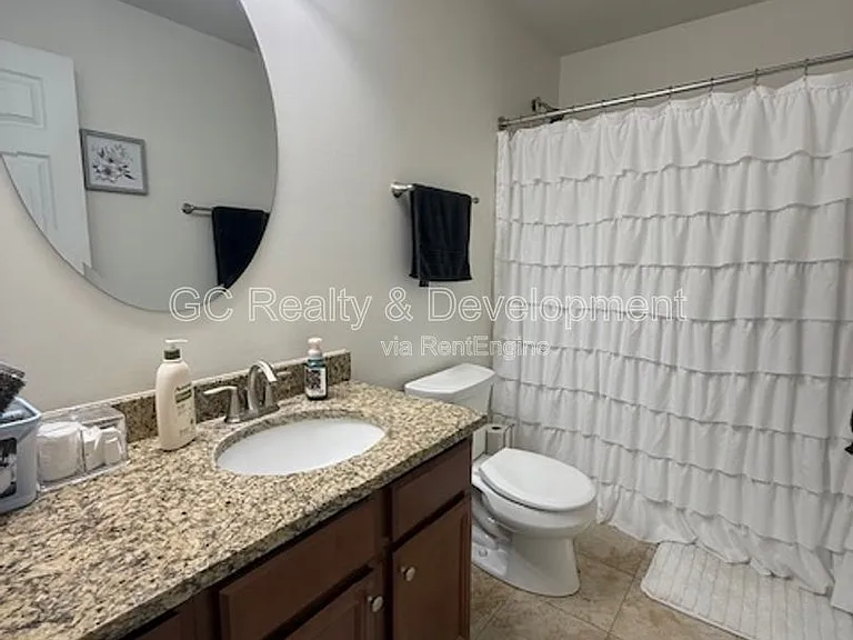 1064 Turin Dr — Photo 11