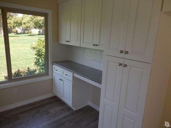 3rd image of 11257 Village 11