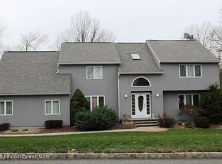 146 Yorkshire Dr, Morganville, NJ 07751