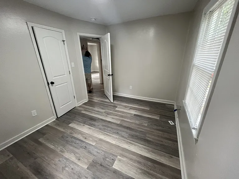 7313 Paris Ave — Photo 11