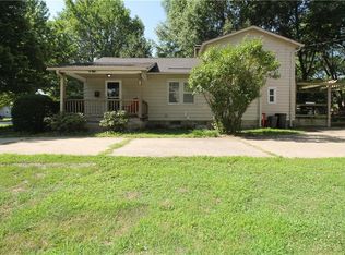 509 SW 15th St, Blue Springs, MO 64015