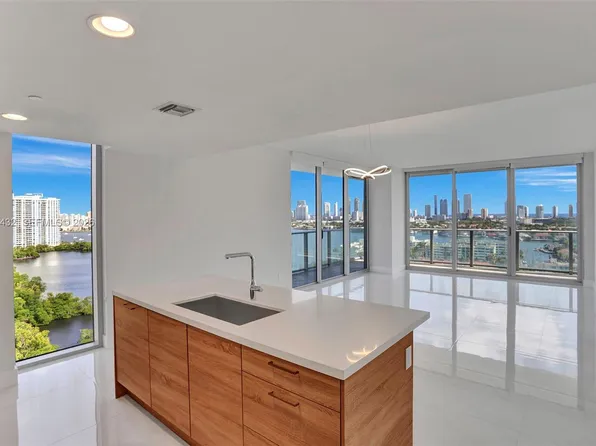 16385 SE Biscayne Blvd, North Miami Beach, FL