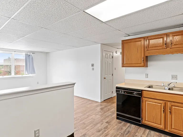 270 W 2nd St #270 — Photo 11