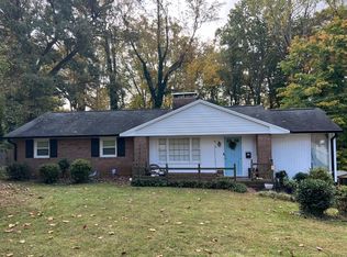 2624 Alderney Ln, Winston Salem, NC 27103