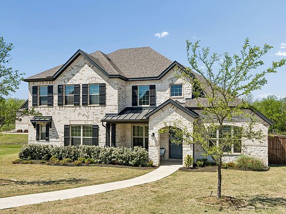 2nd image of 313 Suncrest Way