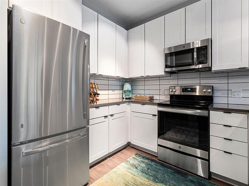 1st image of 1300 Fordham Blvd #213