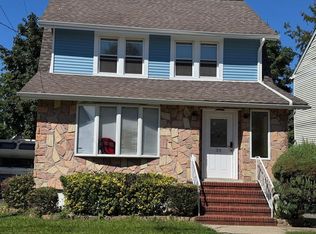 39 Van Buskirk Rd, Teaneck, NJ 07666