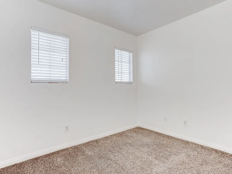 1195 Sweet Orange St — Photo 28