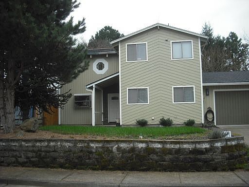 1st image of 13317 NE 38th Cir