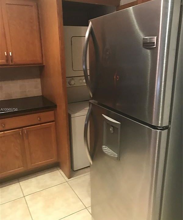 1st image of 1701 N Treasure Dr APT 4