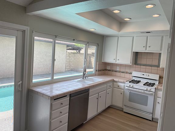 5th image of 25831 Parada Dr