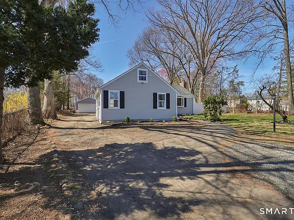 3rd image of 822 Slater Road