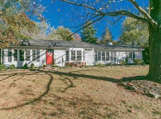 9430 Sappington Rd, Saint Louis, MO 63126