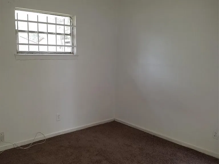 7630 Claiborne St — Photo 7