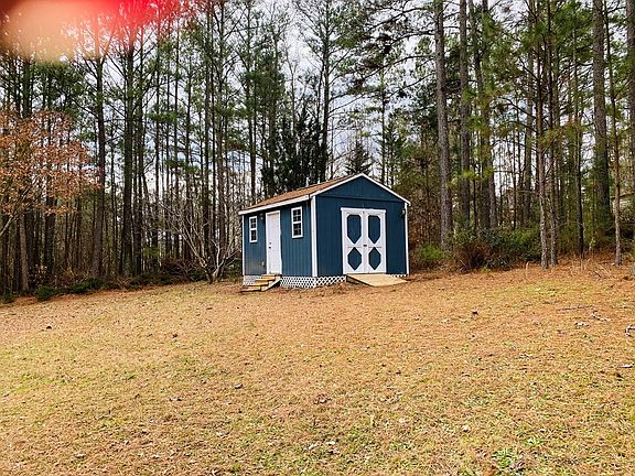 3rd image of 610 Eagles Nest Cir