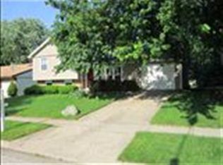 304 Victoria Dr, Normal, IL 61761