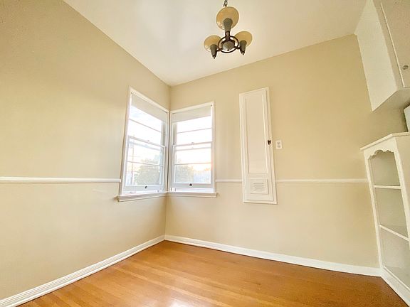 3rd image of 343 N Sierra Bonita Ave #1