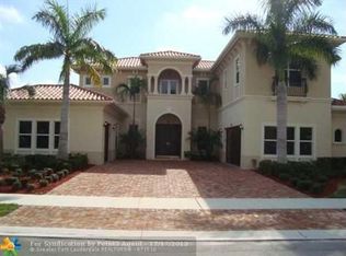 4632 Saxon Rd, Pompano Beach, FL 33073