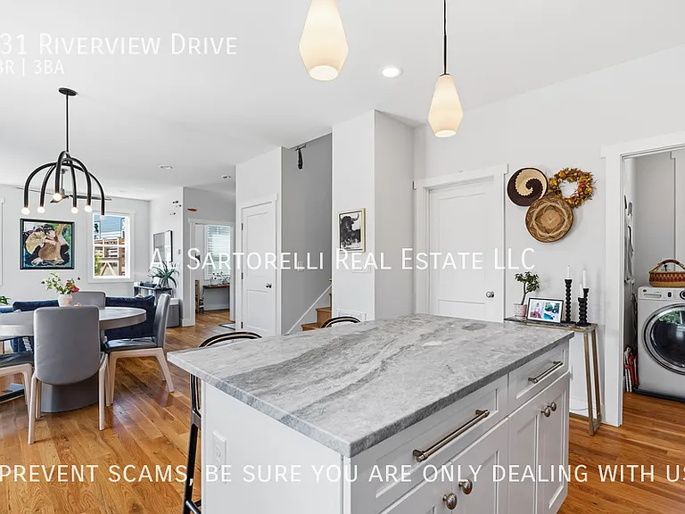 431 Riverview Dr — Photo 10