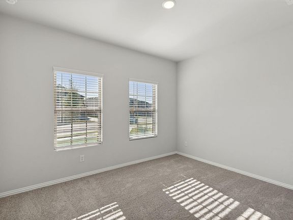2nd image of 1907 Rolling Ridge Dr