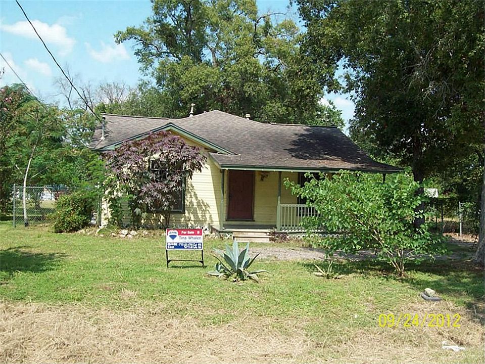 1st image of 10921 Gloria Dr
