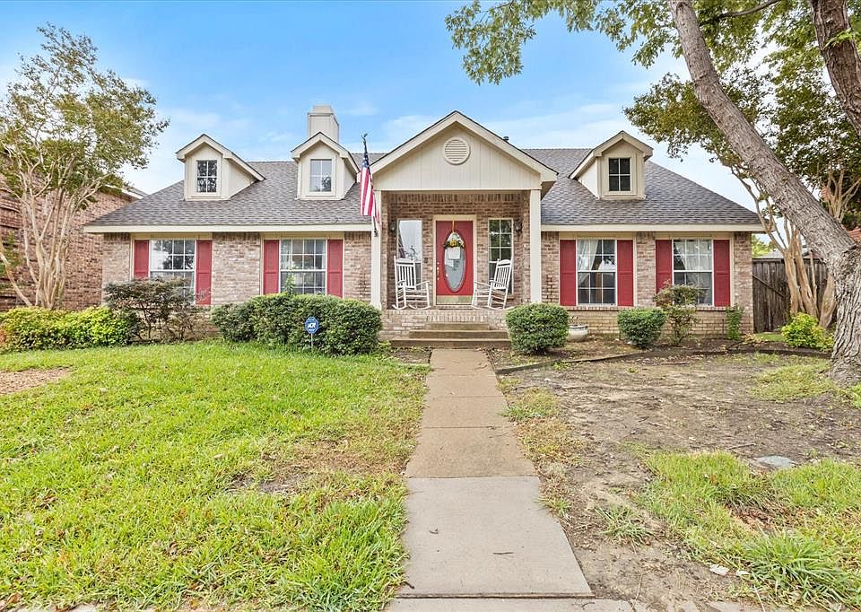1st image of 982 Little Den Dr