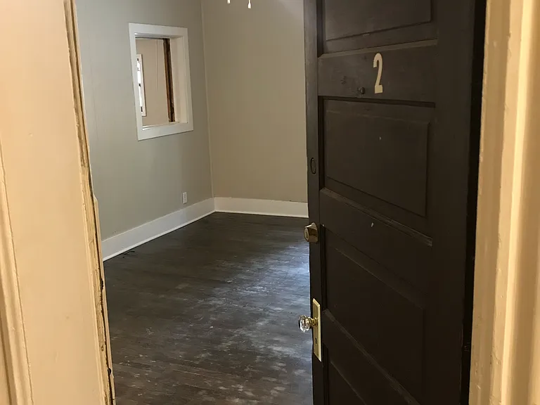 520 W Edwards St #2 — Photo 9