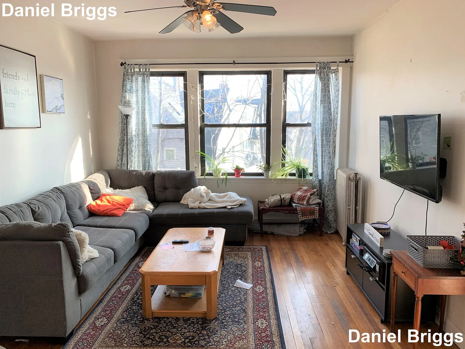 4 bed, 2.0 bath, $4,000 — Photo 1