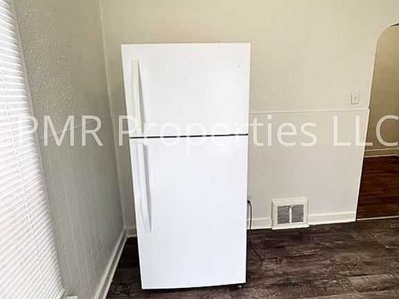 5th image of 905 S 14th St #907-1/2