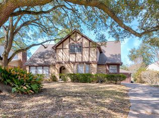 12130 Nova Dr, Houston, TX 77077