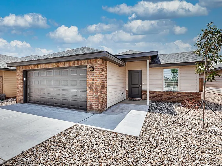 8208 E County Road 111 — Photo 1