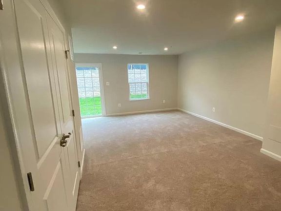 Lower level entertaining room