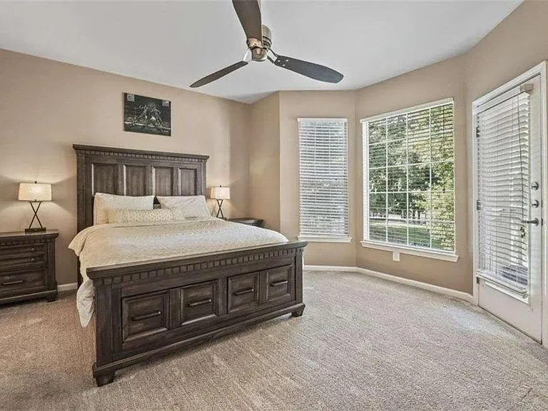 200 Renaissance Pkwy NE #106 — Photo 11