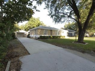 3109 Meadow Oaks Dr, Haltom City, TX 76117