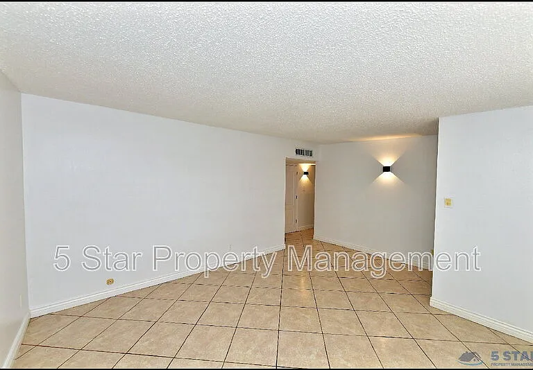 10565 Murphy St — Photo 8