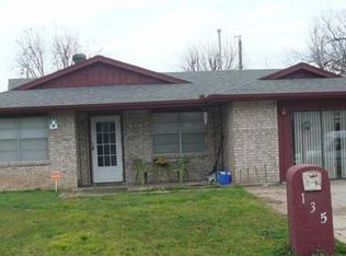 135 NE Dunlop St, Lawton, OK 73507