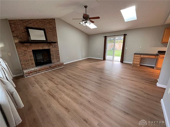 4th image of 2576 Miami Village Dr