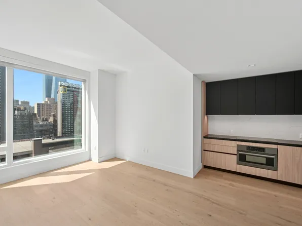 312 West 43rd Street image 4 of 35