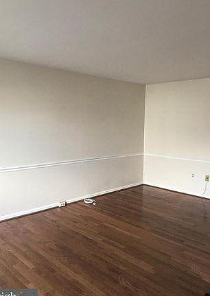4th image of 3633 Brokenbrough Dr