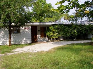 2926 Sunset Dr, New Smyrna Beach, FL 32168
