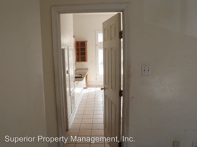 2nd image of 439 S Pierce St