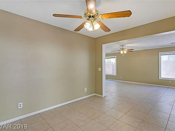 5th image of 1518 Spreading Oak Dr