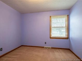 1806 Emerald Ct, Clarksville, IN 47129