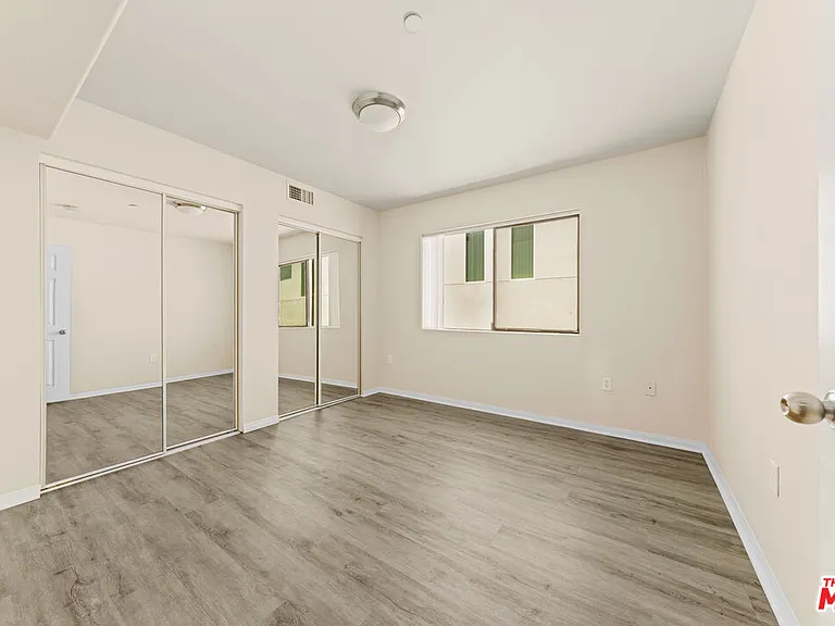6815 Baird Ave #5 — Photo 19