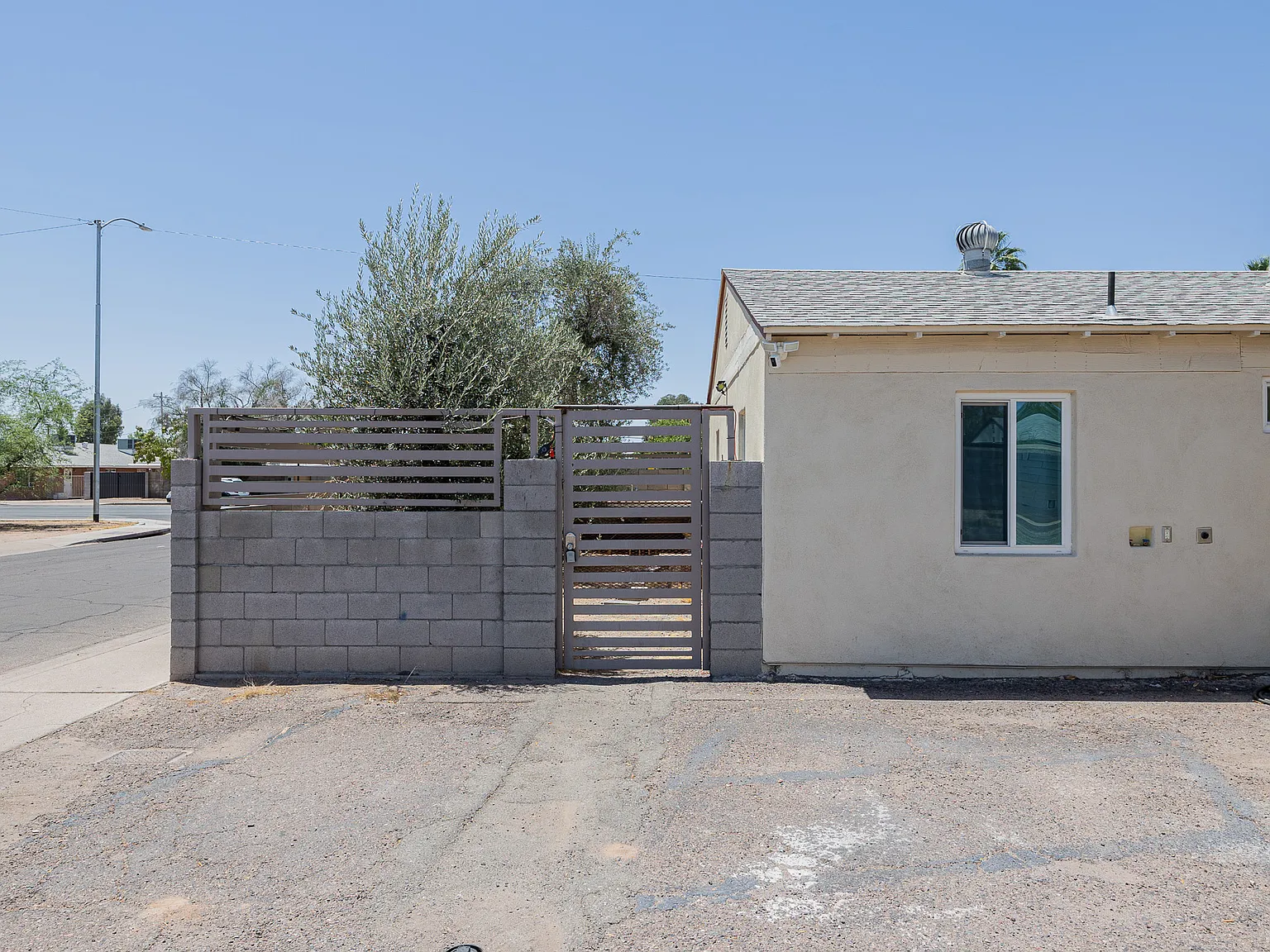 4001 N 15th Avenue, Phoenix Az — Photo 2